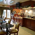 Folk Inn Ontario Airport 